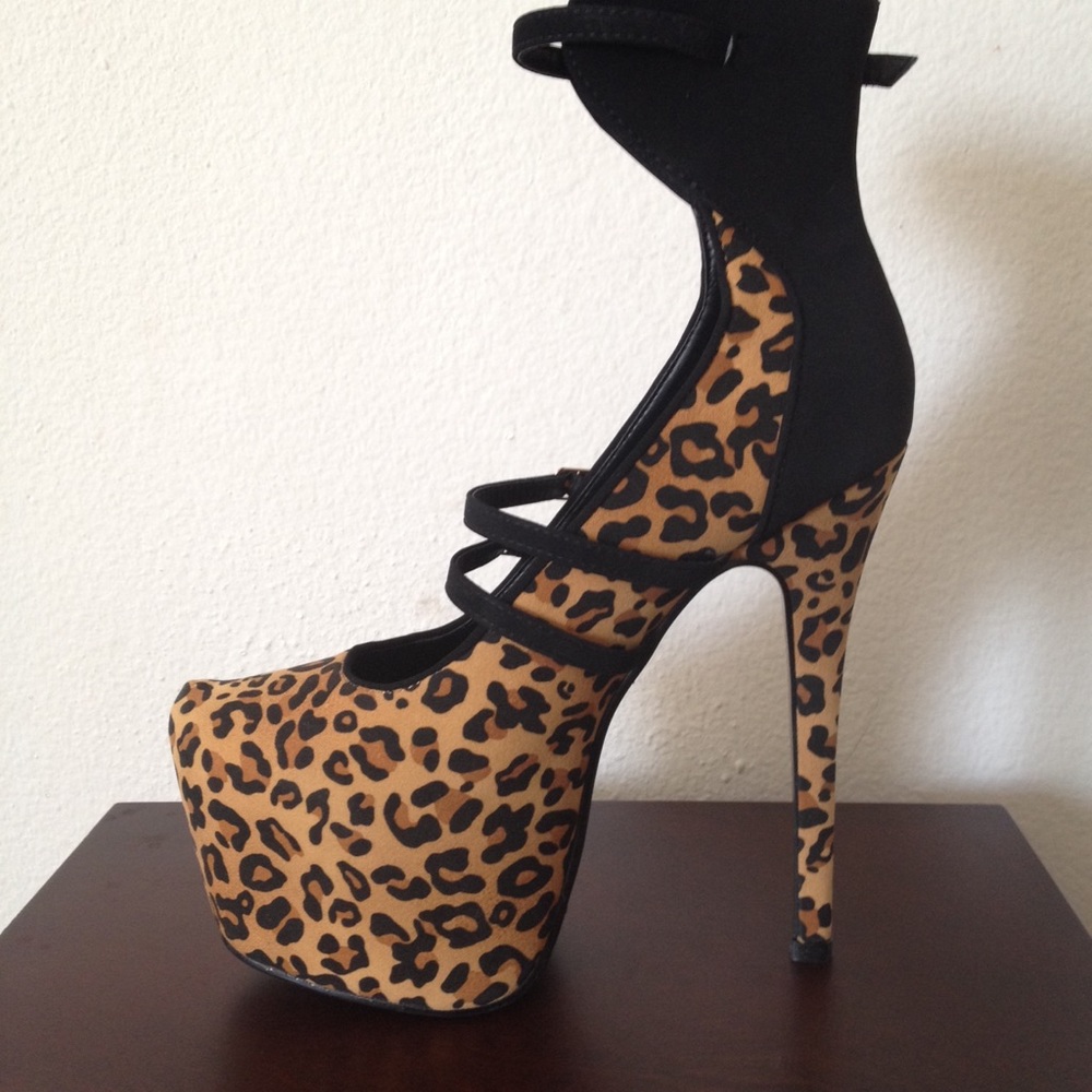 Strappy Leopard Heels - Picture 3 of 4